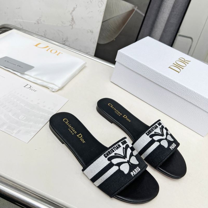 ch**an D*or slippers